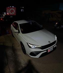 MG 5 Plus
